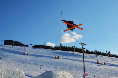 Joona Kangas jumping 180 mute